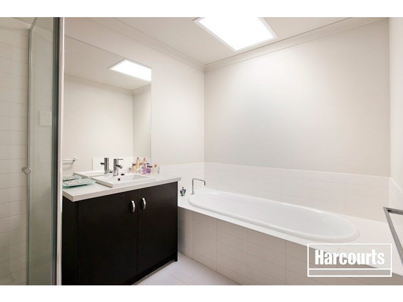 11 Egret Way, Pakenham VIC 3810