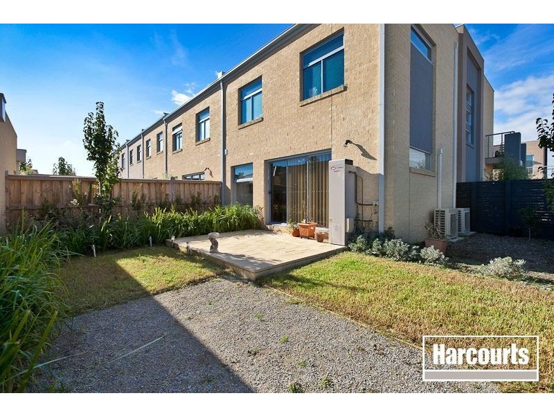 11 Egret Way, Pakenham VIC 3810