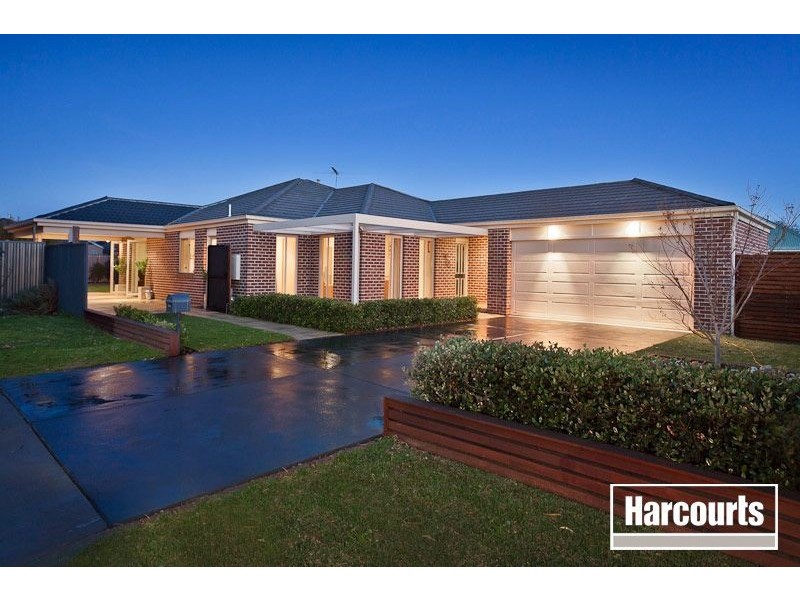 9 Candlebark Court, Pakenham VIC 3810