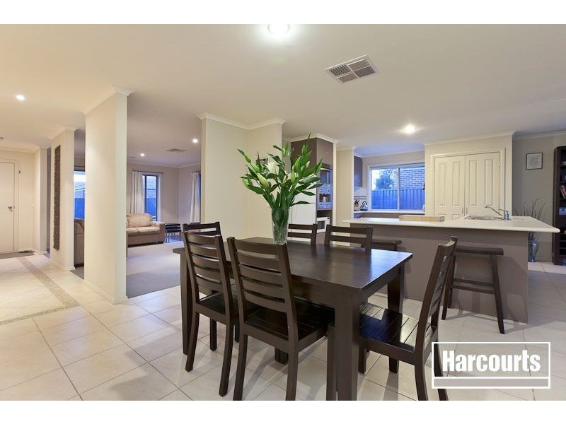 9 Candlebark Court, Pakenham VIC 3810