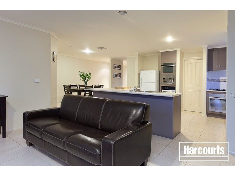9 Candlebark Court, Pakenham VIC 3810