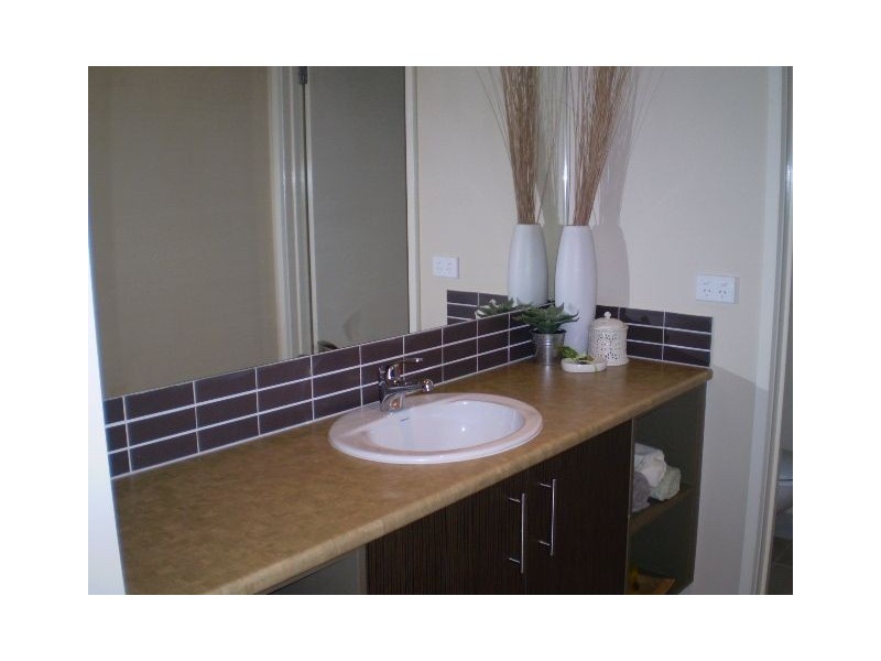 32 Wild Cherry Avenue, Pakenham VIC 3810