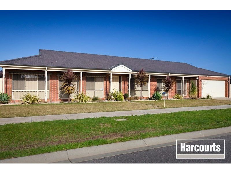 15 Teal Place, Pakenham VIC 3810