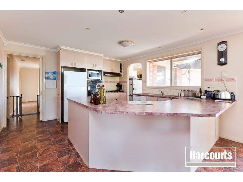 23 Union Avenue, Pakenham VIC 3810