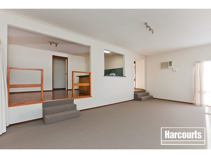 143 Duncan Drive, Pakenham VIC 3810