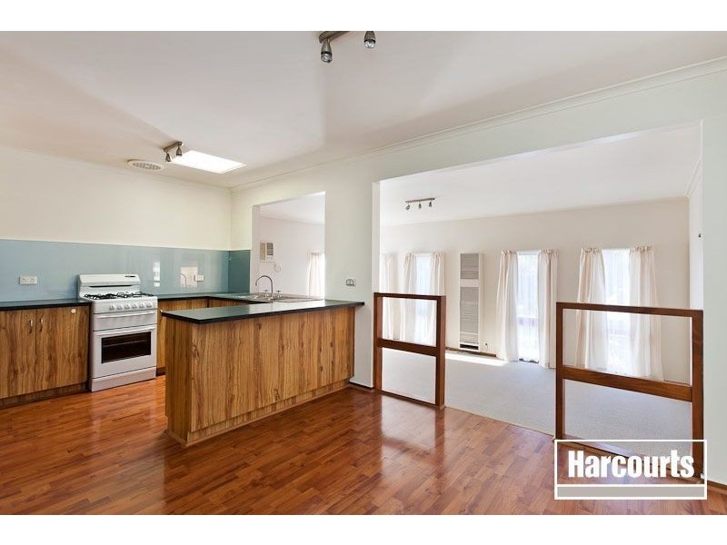 143 Duncan Drive, Pakenham VIC 3810