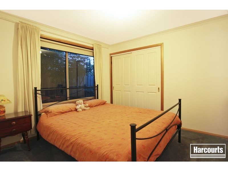 10 Settlers Hill Rise, Pakenham VIC 3810