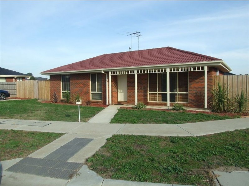 2 Silver Gum Drive, Pakenham VIC 3810