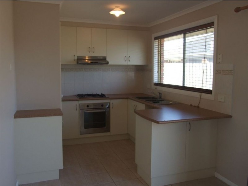 2 Silver Gum Drive, Pakenham VIC 3810