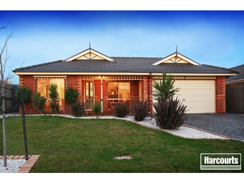 2 Streeton Court, Pakenham VIC 3810