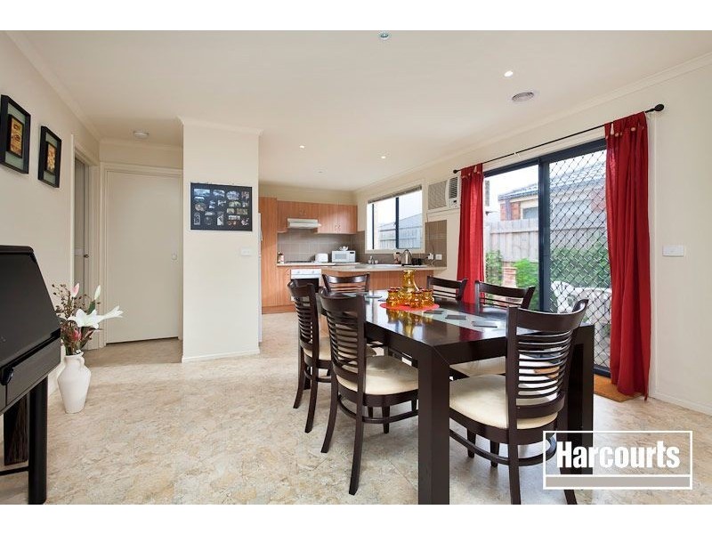 20 Wakenshaw Crescent, Pakenham VIC 3810