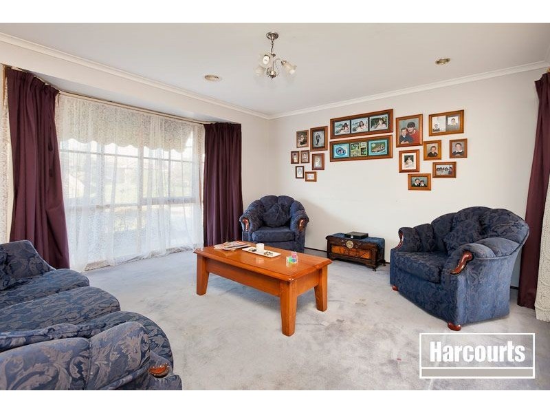 5 McNamara Court, Pakenham VIC 3810