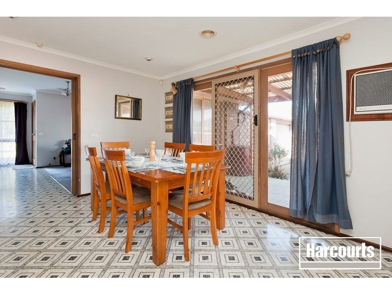 5 McNamara Court, Pakenham VIC 3810