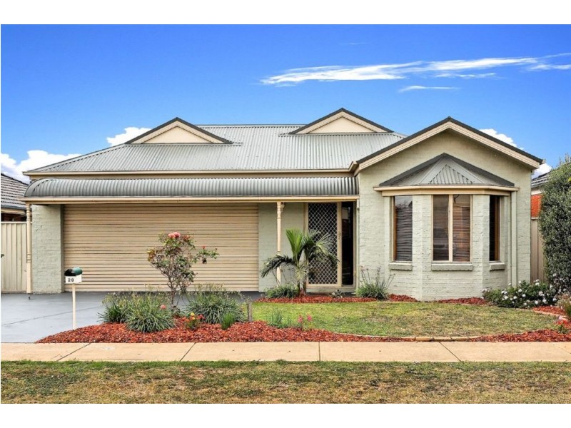 20 Hartland Circuit, Pakenham VIC 3810