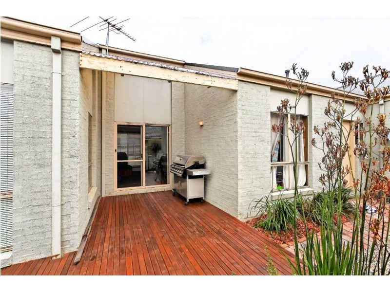 20 Hartland Circuit, Pakenham VIC 3810