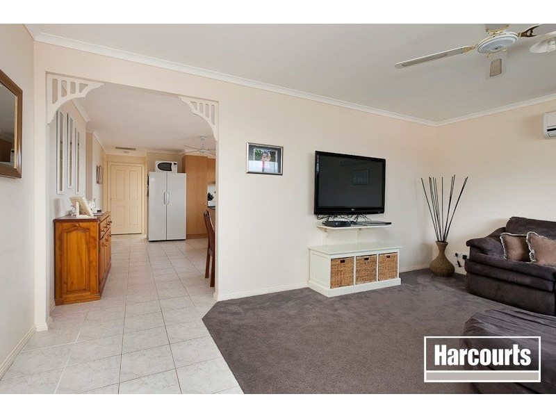 24 Ash Crescent, Pakenham VIC 3810