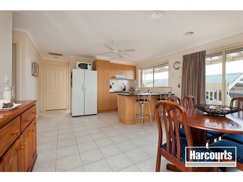 24 Ash Crescent, Pakenham VIC 3810