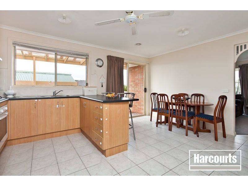 24 Ash Crescent, Pakenham VIC 3810