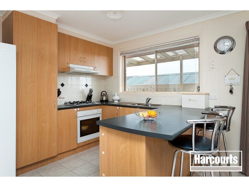 24 Ash Crescent, Pakenham VIC 3810