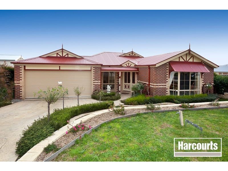 8 Lairds Rise, Garfield VIC 3814