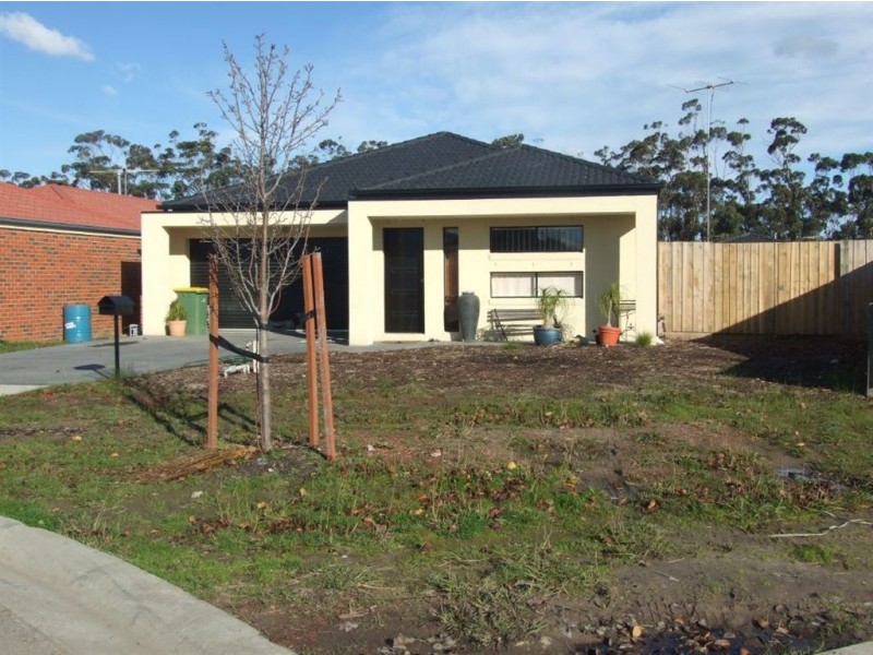 32 Grand Central Boulevard, Pakenham VIC 3810