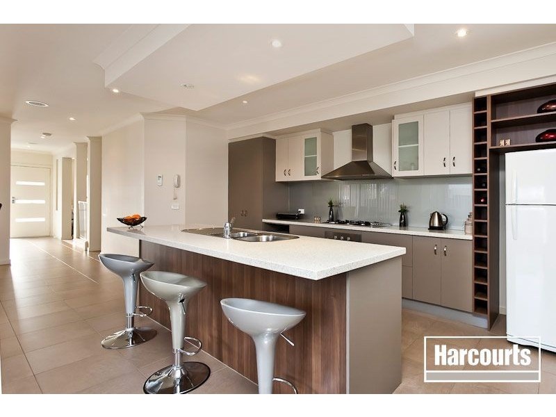 26a Kilburn Place, Pakenham VIC 3810