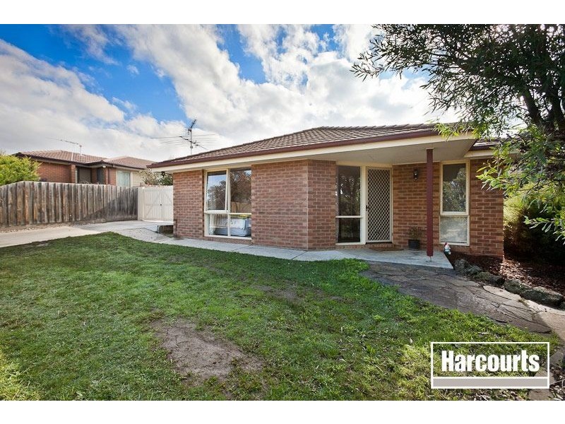 2 Funston Court, Pakenham VIC 3810