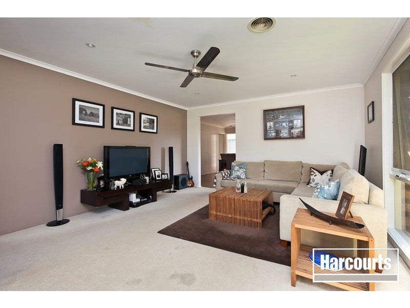 2 Funston Court, Pakenham VIC 3810