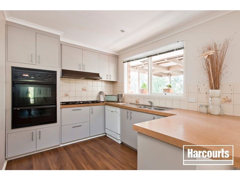 2 Funston Court, Pakenham VIC 3810