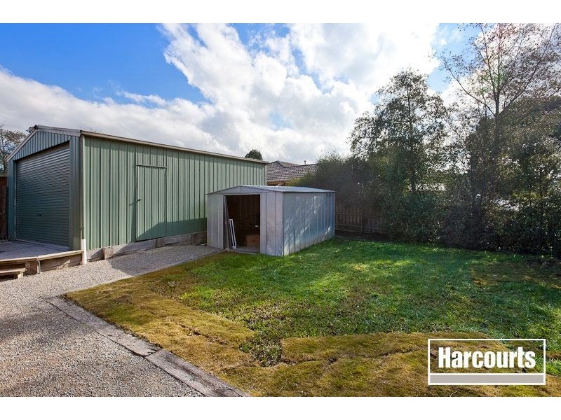 2 Funston Court, Pakenham VIC 3810