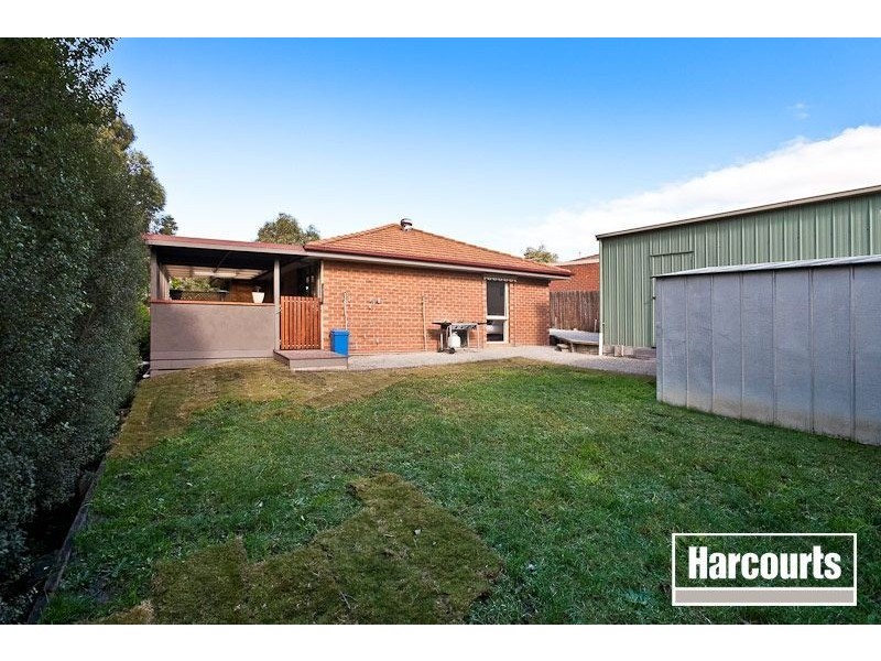 2 Funston Court, Pakenham VIC 3810