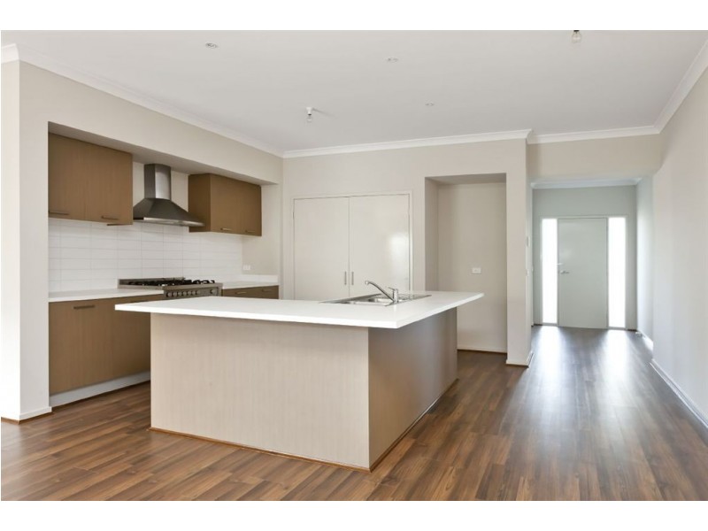 6 Goulburn Place, Pakenham VIC 3810