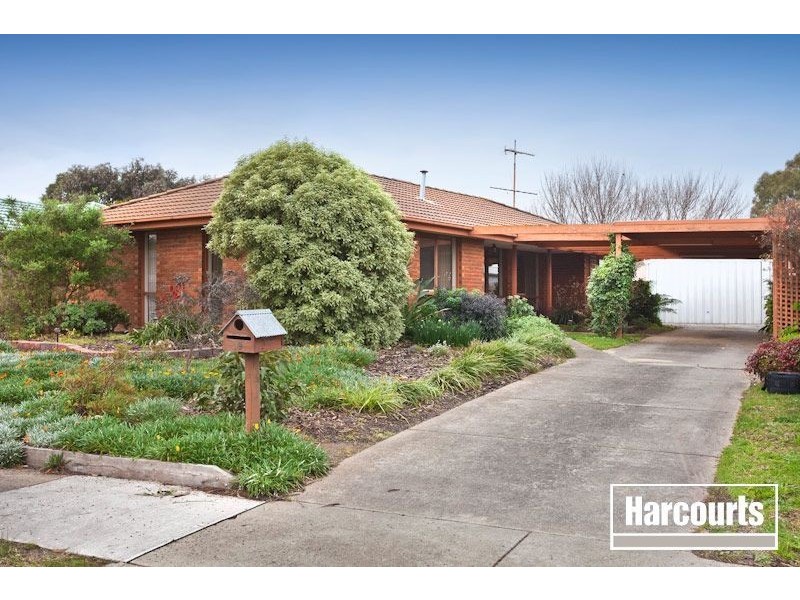 39 Kingston Avenue, Pakenham VIC 3810