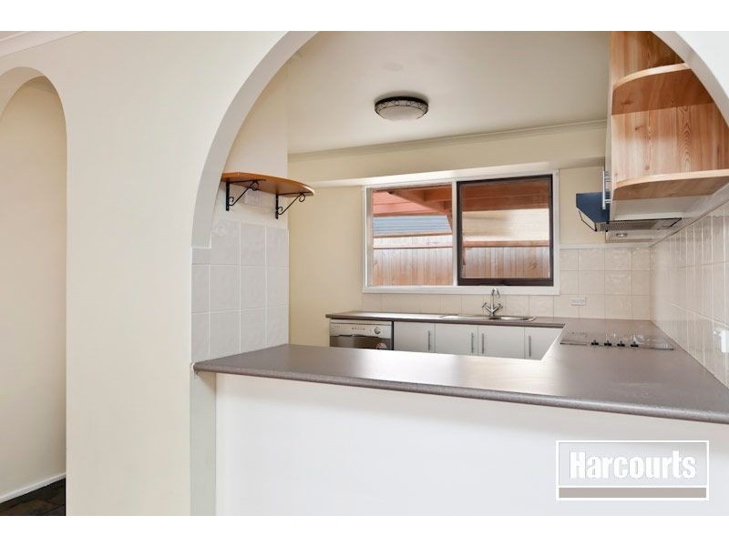 39 Kingston Avenue, Pakenham VIC 3810