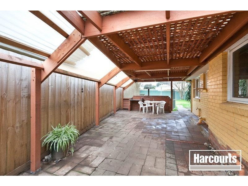 39 Kingston Avenue, Pakenham VIC 3810