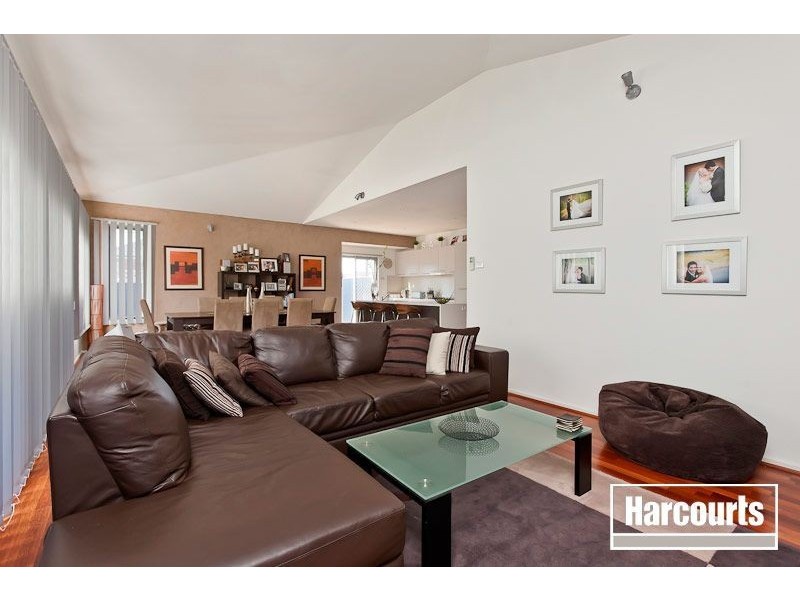 48 The Parkway, Pakenham VIC 3810