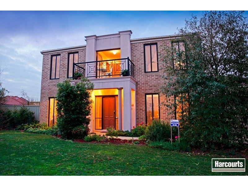 16 Hopkins Pass, Pakenham VIC 3810
