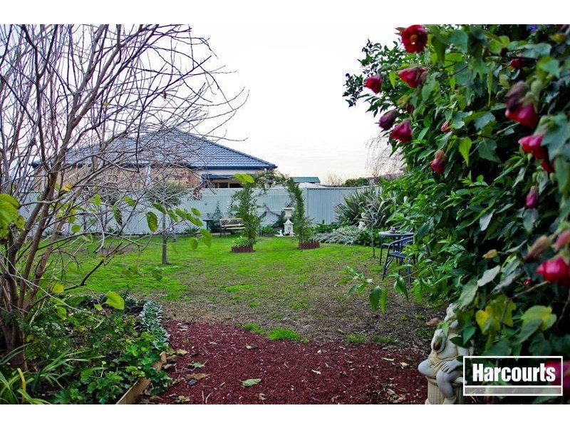 16 Hopkins Pass, Pakenham VIC 3810