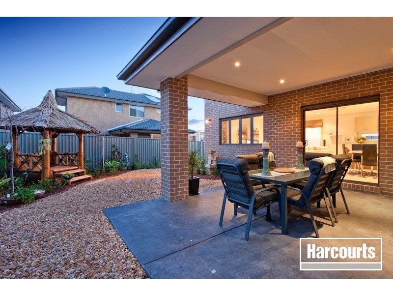 2 Albatross Drive, Pakenham VIC 3810