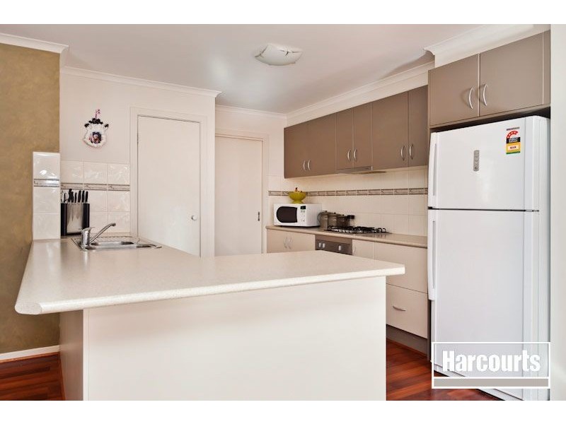 21 Lucerne Circuit, Pakenham VIC 3810