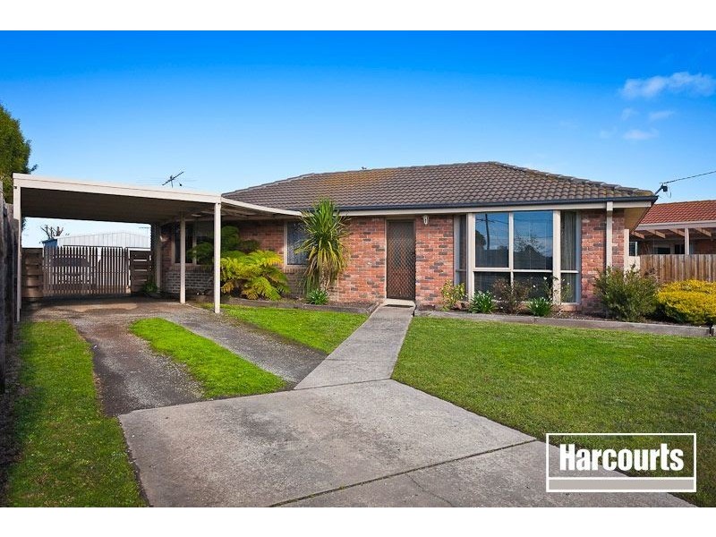 33 Cameron Way, Pakenham VIC 3810