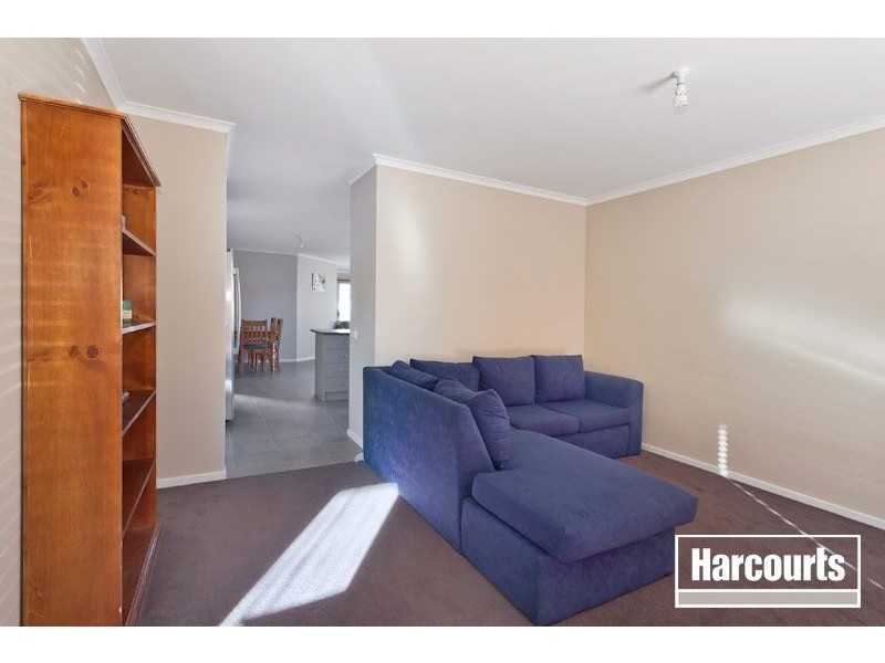28 Walnut Way, Pakenham VIC 3810