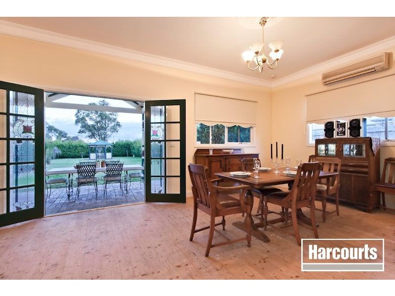 15 Henty Street, Pakenham VIC 3810