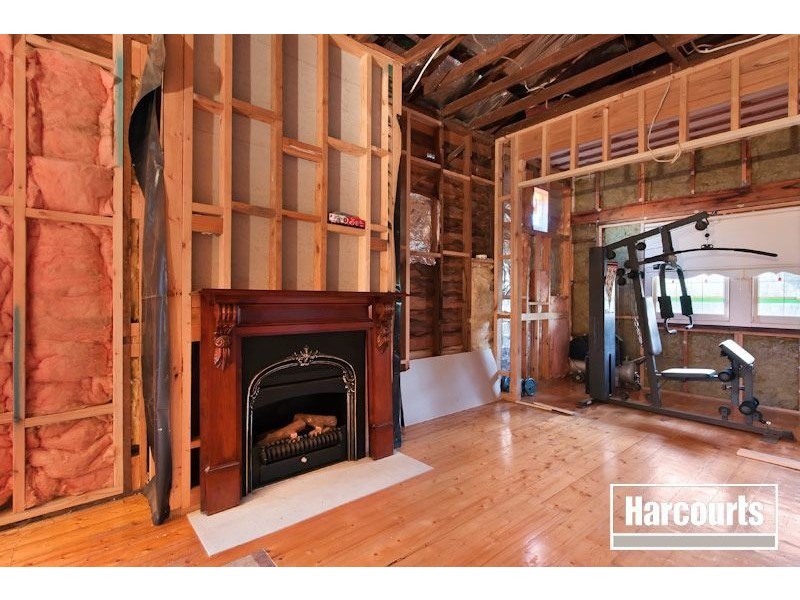 15 Henty Street, Pakenham VIC 3810