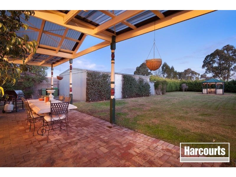 15 Henty Street, Pakenham VIC 3810