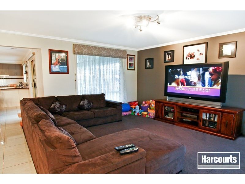 26 Camelia Way, Pakenham VIC 3810