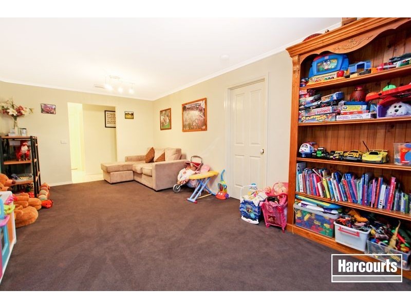 26 Camelia Way, Pakenham VIC 3810
