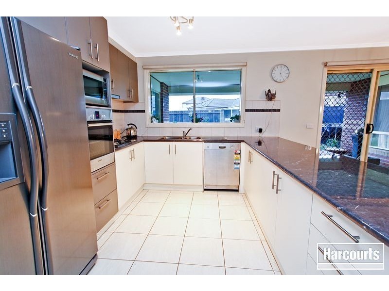 26 Camelia Way, Pakenham VIC 3810