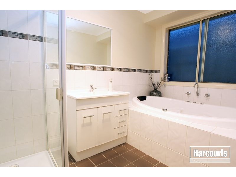 26 Camelia Way, Pakenham VIC 3810