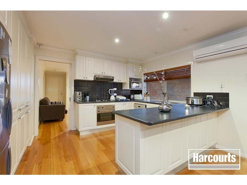 7 Wisteria Court, Pakenham VIC 3810